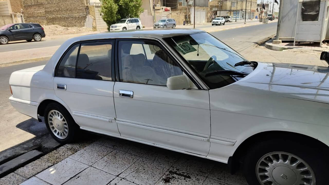 السلام عليكم أرنب  للبيع موديل 1993  رقم بصره مشروع وطني سياره أيسر بلاد مكينه فيفيتي2500 جاهزه كير مكينه حداديه تخم تاير مكفول من الظربه والكلبه والكص والعيب الشرعي سعر 50!وبيها مجال مكاني ميسان لعماره ***********
