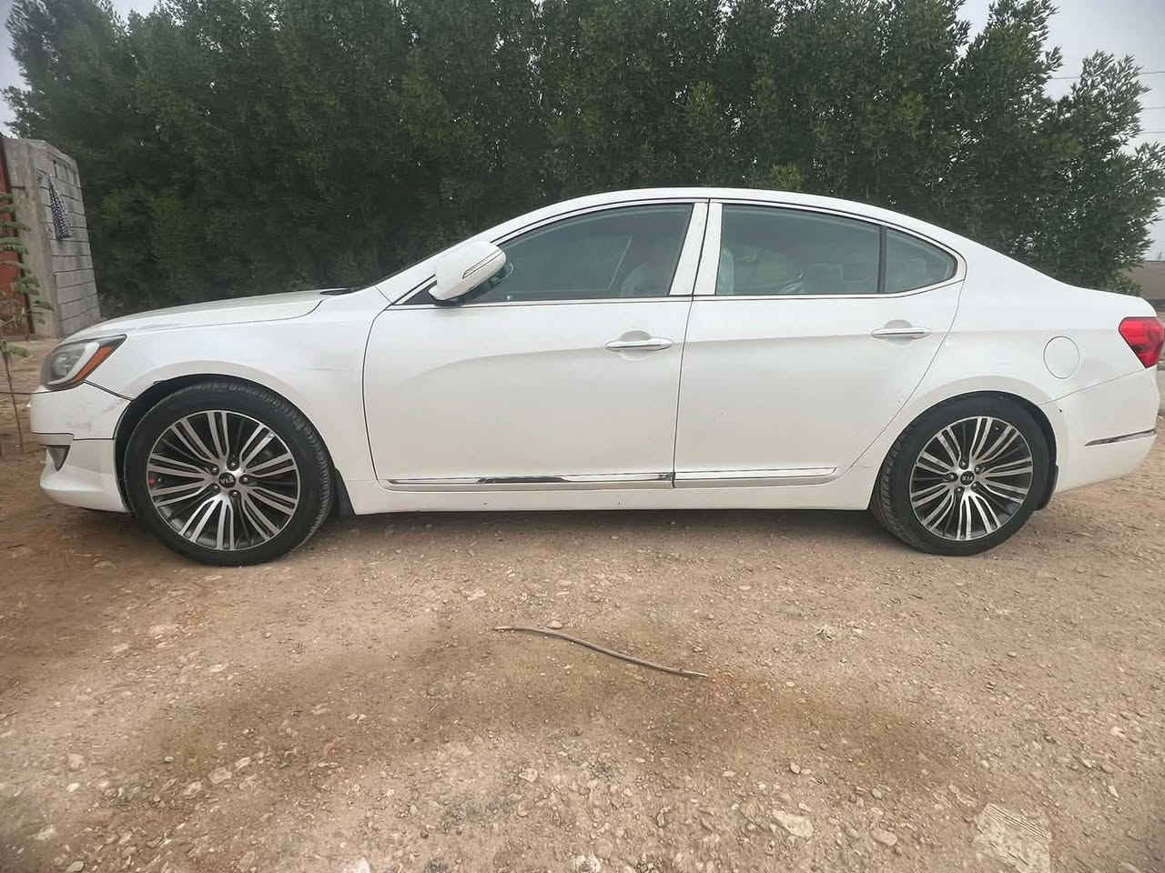 كيا كادنزا موديل12فول  ملكي بسمي مكفوله بس خشم البنيد محرك كير شرط مكان السماوه الرميثه سعر علئ خاص مكلف بنشر رقم صاحب السياره***********
