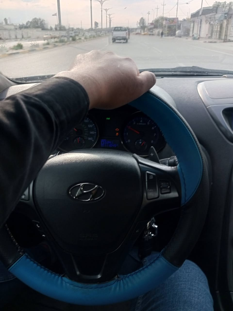 جنسس كوبي 2013 
صبغ حزام
محرك 2000 T جديد شرط لاصرف ولابخار.
ترايك للبصرة
السعر 115$
***********
