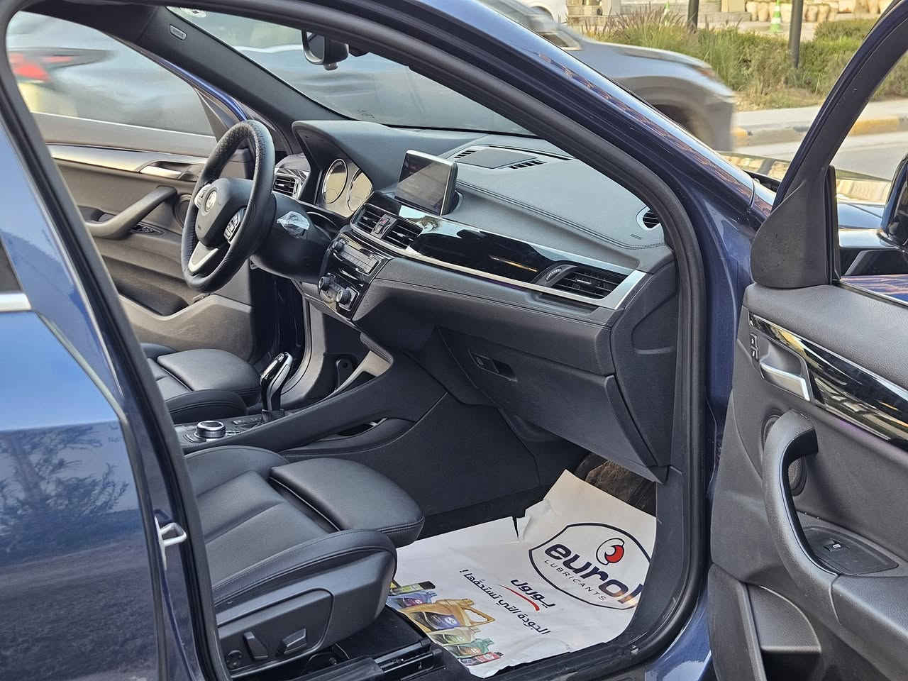 Bmw X2 XDRIVE28i 2021

مواصفات XDRIVE28
وارد أمريكي
بدون إيرباك سونار السيارة موجود 

🔹️محرك 4 سلندر 2.0 توربو
▫️كير 8 سرعات ZF🚀
▫️دفع رباعي Xdrive
▫️إضائة داخلية 7 ألوان
▫️لايتات ذكية متحركة
▫️كشنات جلد كهرباء وتدفئة + تدفئة ستيرن
▫️نظام ترفيهي 6.0 iDrive

🛡أنظمة الأمان ومساعدة السائق

🔻تحذير من الإصطدام الأمامي مع فرامل تلقائية
🔻تحذير من مغادرة المسار
🔻كاميرا خلفية
🔻حساسات أمامية خلفية لركن السيارة تلقائيا
🔻مثبت سرعة تكيفي

ماشية 29 ألف فقط

مرقم أربيل تريد وكالة أو تحويل
مكان السيارة بغداد مجمع بدور

بسعر جدا مناسب

للإستفسار
يُرجى التواصل على ...
*********** إتصال أو واتساب
