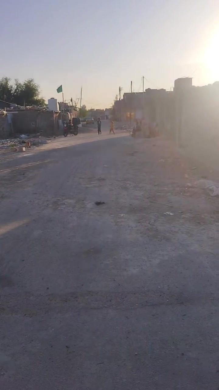 السلام عليكم بيت تجاوز البيع بشارع ابو جلال بيت بناء جديد رايده ب15وبي مجال التفاصيل بل فيديو هذا رقمي ***********
