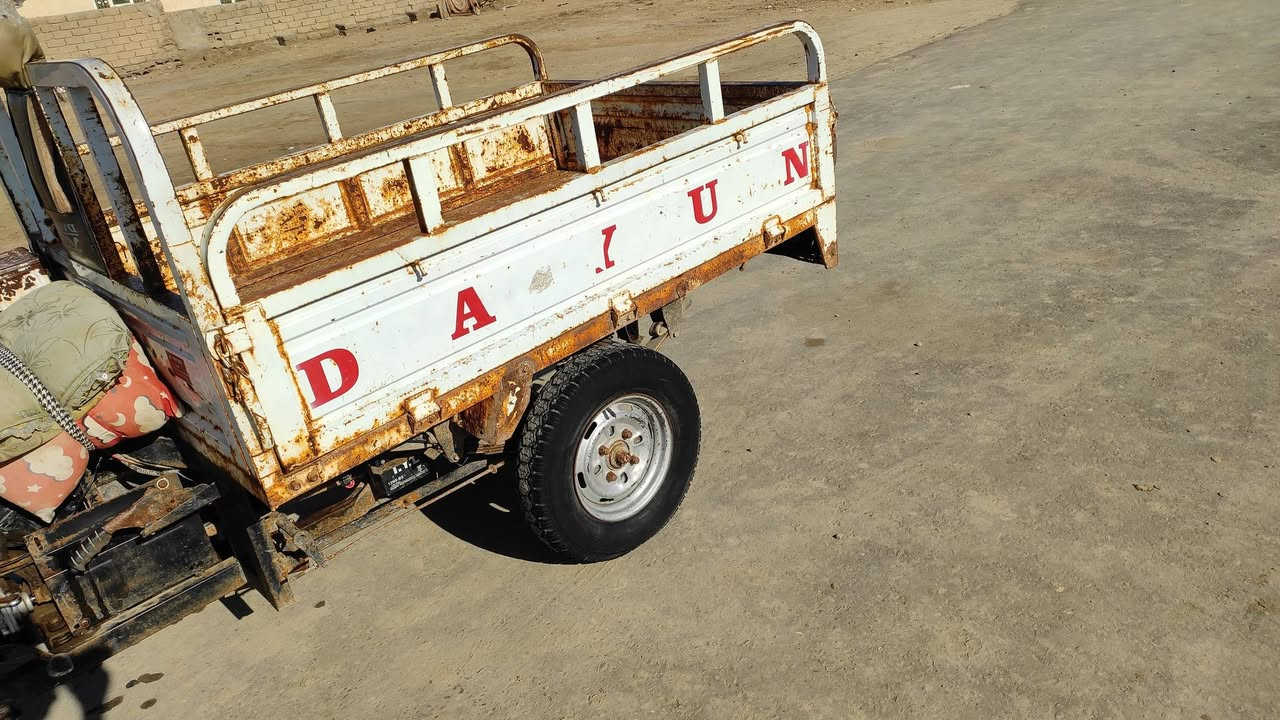 للبيع 2019 السعر. مليون و 500 وبيها مجال المكان غراف  الشراي يتصل. ***********
