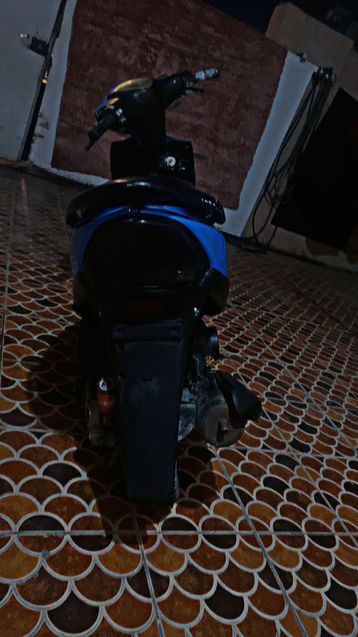 السلام عليكم دراجه ماكس للبيع دراجه نظيفه
***********
