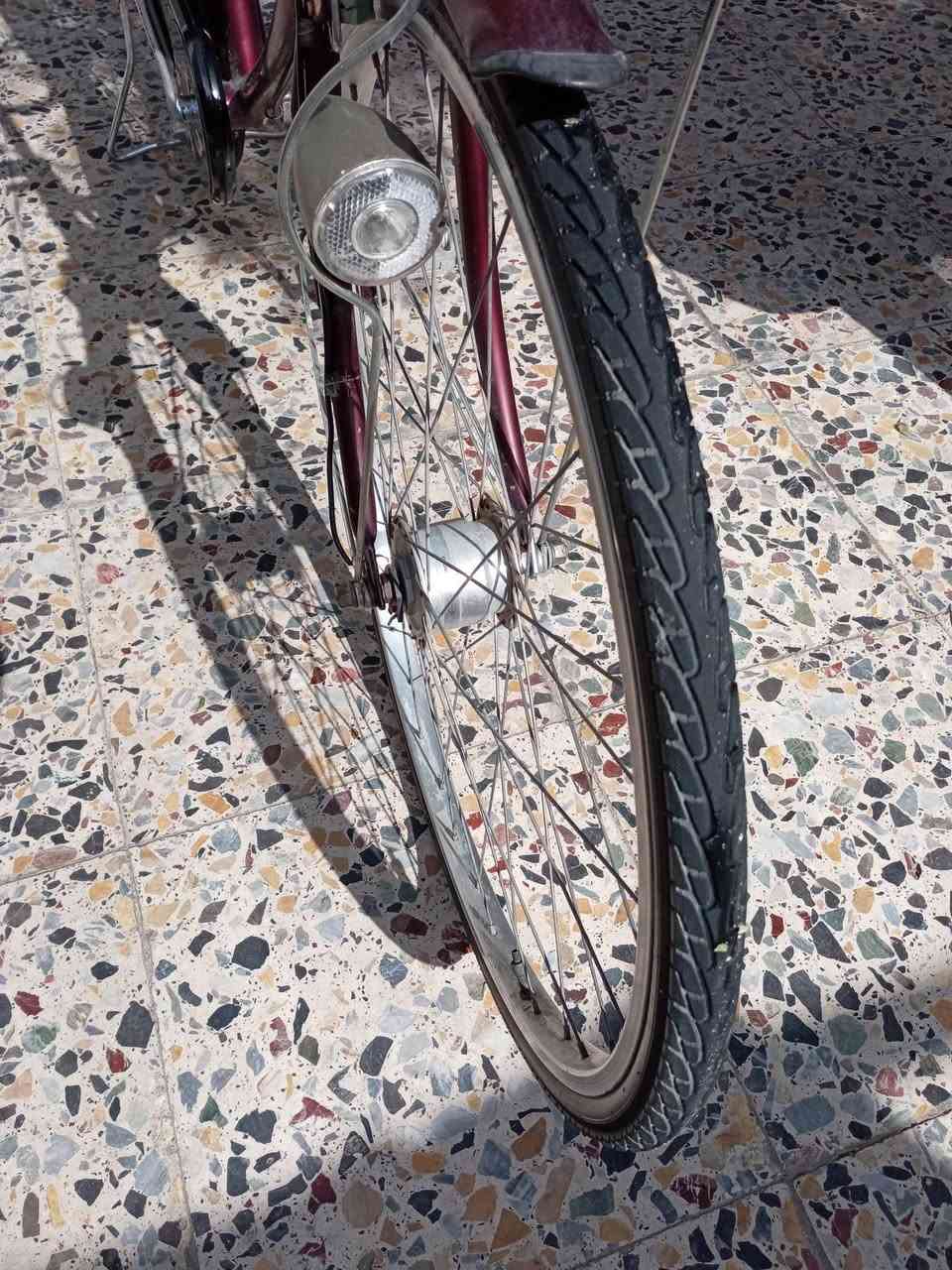 السلام عليكم بيسكل بناتي حجم26
العنوان البصره القبله
السعر 100
الرقم ***********
