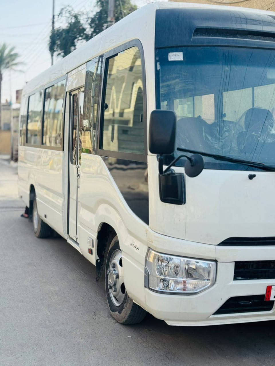 سلام عليكم كوستر موديل 21 صبغ نص البجم وابو الدكمه ولباقي كفاله كير مكينه اكسل كله كفاله السياره جاهزه وحلاء من الصور السعر 460$وبيه مجال او مراوس14 15 16  وفرق نقد 
***********
***********
