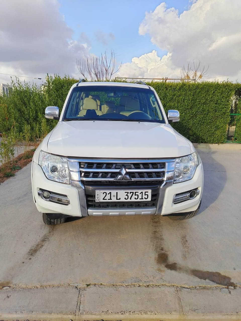 Pajero 2018 باجيرو 

  *********** موبايل 📲

ماشي ١٧٠ كيلومتر 

 💪🏻باجيرو ٢٠١٨ محرك ٣.٥ 
 
 بدون صبغ 

تحديد سرعة
 مرايا شفط
  سقف سلايد
  شاشة ايباد  
كامرة خلفية    

ارباك   ✔️ محرك ✔️  كير  ✔️ 
دبل اكسل  ✔️  

كل شي بشرط  و ما مفتوح و نظيف.👍🏻   

سنوي و رقم و هزة جديد
و سيارة باسمي  

***********  📲 أربيل, العراق
