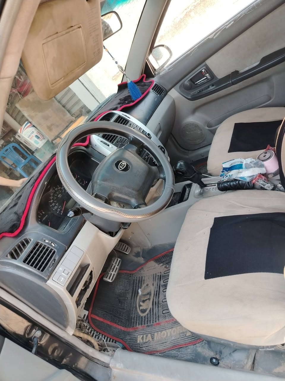 سلام عليكم  كية سبكتر مديل ٢٠٠٦ رقم بغداد انكليزي بسمي صبغ عام حدادي مكفولةتبريدشغال السنويه السنويه باقي لها شهر وتسقط محرك بخيط بخار وسياره جاهزه ومال جناي وارد امريكي سعر ٦٤وبهةمجال حك الجية للاستفسار اتصال على الرقم ***********
