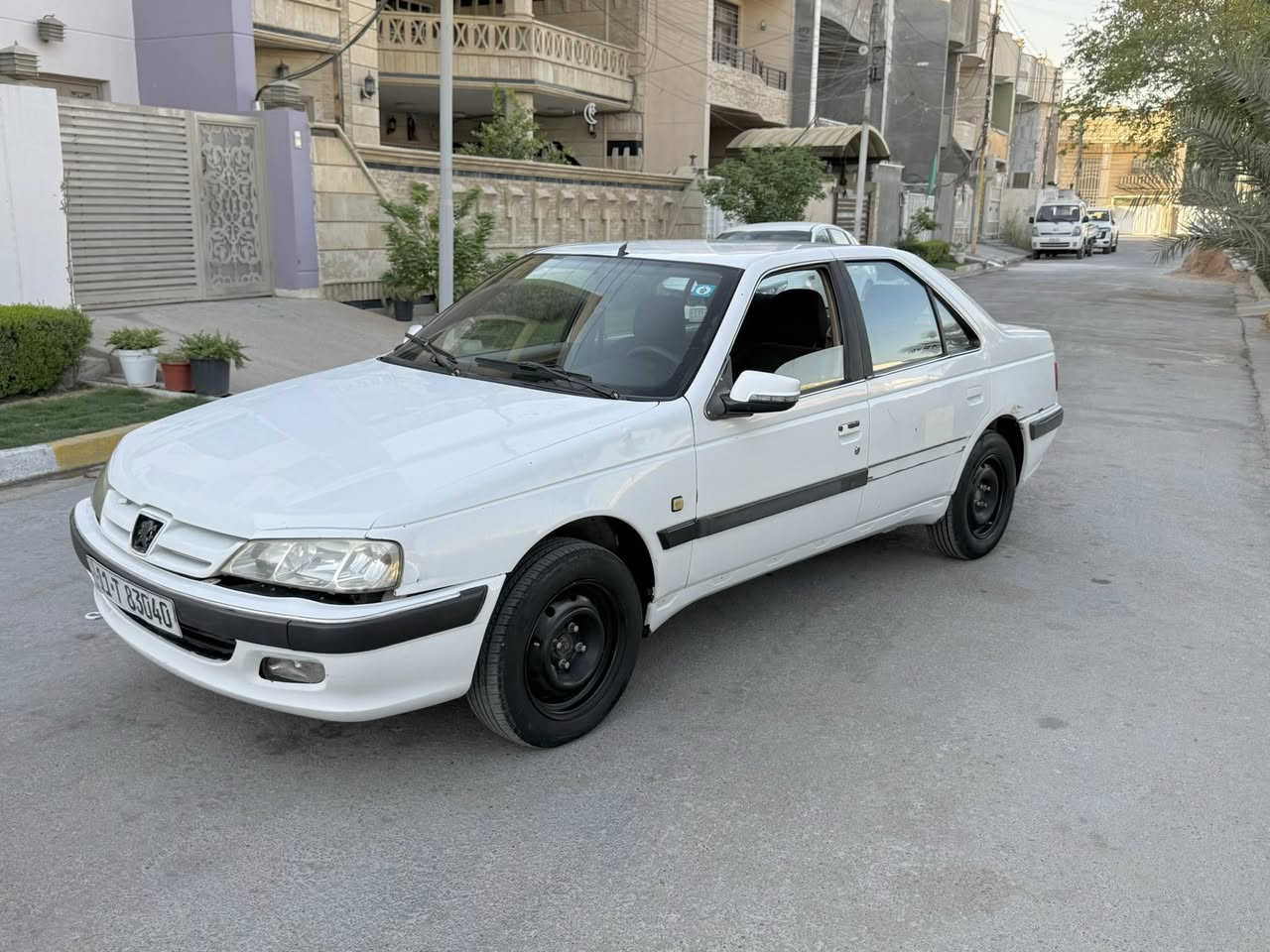 السلام عليكم أعضاء الكروب والادمن المحترم 
كولشي موضح بالفيديو ولشراي يتصل ويؤمر امر 
بيجو بارص موديل 2018  خصوصي السيارة كير ومحرك خير من الله تبريد شغال ثلج تخم تاير جديد كهربائيات جاهزه 
فقط بيها نقوصات جدا بسيطه صدر السيارة نص عمر 
السيارة لا ضربه ولاتبديل ولا حادث فقط صبغ خشم الجاملغ الأمامي ولداير لخلفي طخه بسيطه بالباب الخلفي الخلف السايق 
الصبغ موضح بالصور بالون الاحمر والطخه  البسيطه بالون الأخضر 
رقم بغداد انكليزي سنويه جديده رقم جديد هزه جديده 
تحويل ثاني يوم وين ميعجبك 
السعر 52 ورقه وبيها مجال جداً بسيط حق الجيه 
وكلشي موجود بالسوك وإذا ما تفيدك  اترك تعليق حلو مثلك واعبر المنشور 
رجاءا اقره التفاصيل وشوف الفيديو قبل لا تتصل 
مكاني بغداد البلديات 
رقم الهاتف ***********
ملاحظة ممتواجد على النت نهائياً الرجاء الاتصال فقط على الخط
