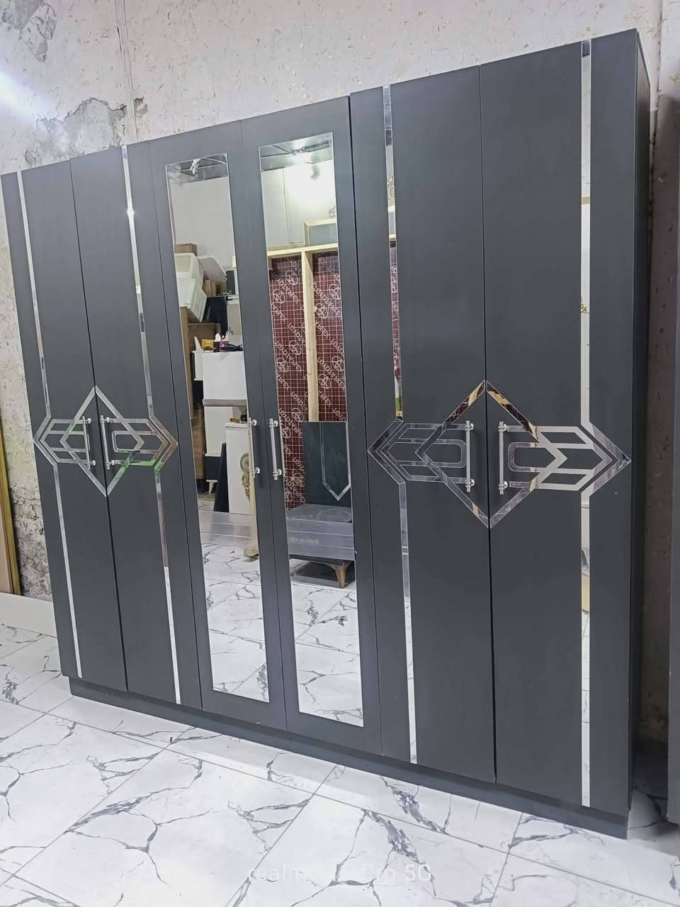 غرفة نوم تركي مستخدم .
المواصفات :

 نضافة95💯
عدد القطع / 5
نضام / ابواب 🚪
سعر / 450 ✨♥
شد ونقل داخل بغداد مجاني🛻
يوجود توصيل محافضات


**إذا كنت صاحب هذا الإعلان وتريد حذفه لأي سبب، رجاءا أرسل رسالة إلى الدعم الفني**