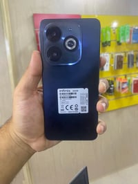 جهاز افنكس سمار 8برو ذاكره 256رام 4+4جهاز نضيف بطاريه 5000قيم بما يرضه...