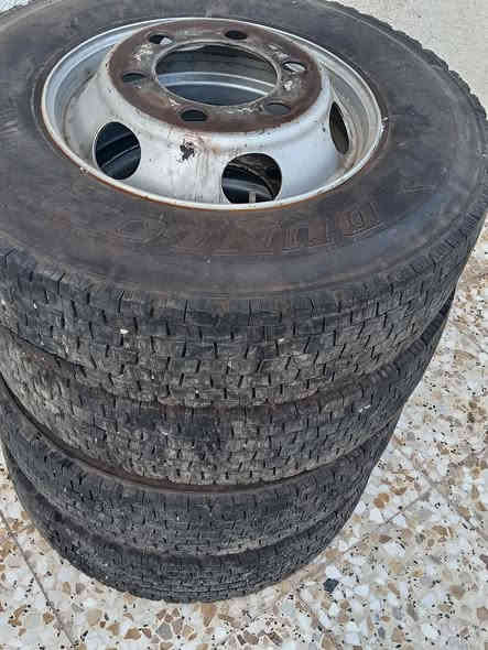 سلام عليكم شباب عندي تحويره مال كنتر جديده العدد 4 انتاج 24 برجستون حجم 750 مكاني بغداد التاجي قرب معسكر التاجي *********** تايرات جدد مو مال باله اشتريته جديد
