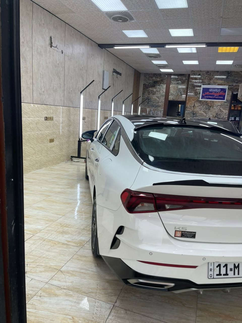 كي فايف موديل 2023 فول موصفات ماشيه 39 
سياره اخذته من الشركه زيرو على ايدي بيه بس هاي بل صوره 
والباقي كفاله عامه 
وتساب ***********
عنوان بغداد ابو غريب
