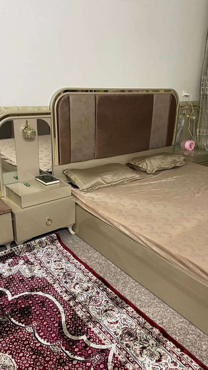 السلام عليكم عندي غرفة جديدة شخط ما بيها ما صار فتره من اخذتها غرفة تركي متكامله من كلشي سعرها مناسب للاستفسار خاص Hwraa Hwraa


**إذا كنت صاحب هذا الإعلان وتريد حذفه لأي سبب، رجاءا أرسل رسالة إلى الدعم الفني**