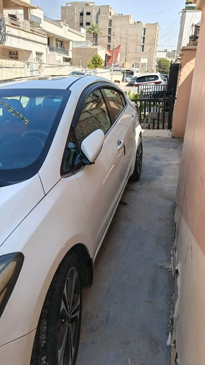 سيراتو ٢٠١٤ خليجي أربيل سنويه باسمي ٢٠٢٩ رقم جديد
مكفوله كفاله عامة كشر مكينه كير محرك ١٦٠٠ دوش 
حساسات امامي خلفي 
شفتات ستيرن كاميرا مرايات سلايد بصمه تشغيل بصمه ابواب سلايد روف سقف 
فول مواصفات واحد ع واحد 
برغي ممفتوح بيه بلاديه 
دوشمه كشنات جلد تركي اصلي جديدة تخم تاير جديد 
الاتصال ع الرقم ***********
115$ وبيها مجال بسيط للشرايه

