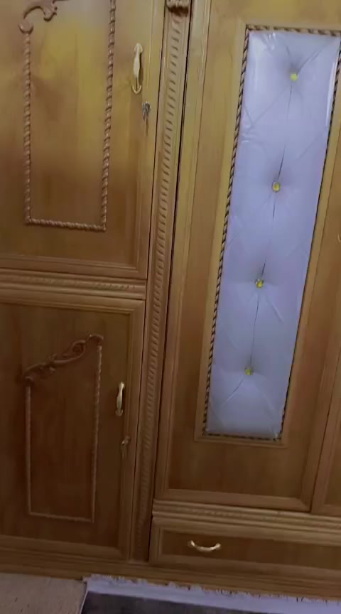 غرفه نوم عراقيه تسكام للبيع اي زلغ مابيه تجون وشوفونه مكان حي معلمين جديد بشارع  البطاقة الوطنيه مكلفه بنشر لي حاب اطي رقم صاحب غرفه سعر مليون و600


**إذا كنت صاحب هذا الإعلان وتريد حذفه لأي سبب، رجاءا أرسل رسالة إلى الدعم الفني**