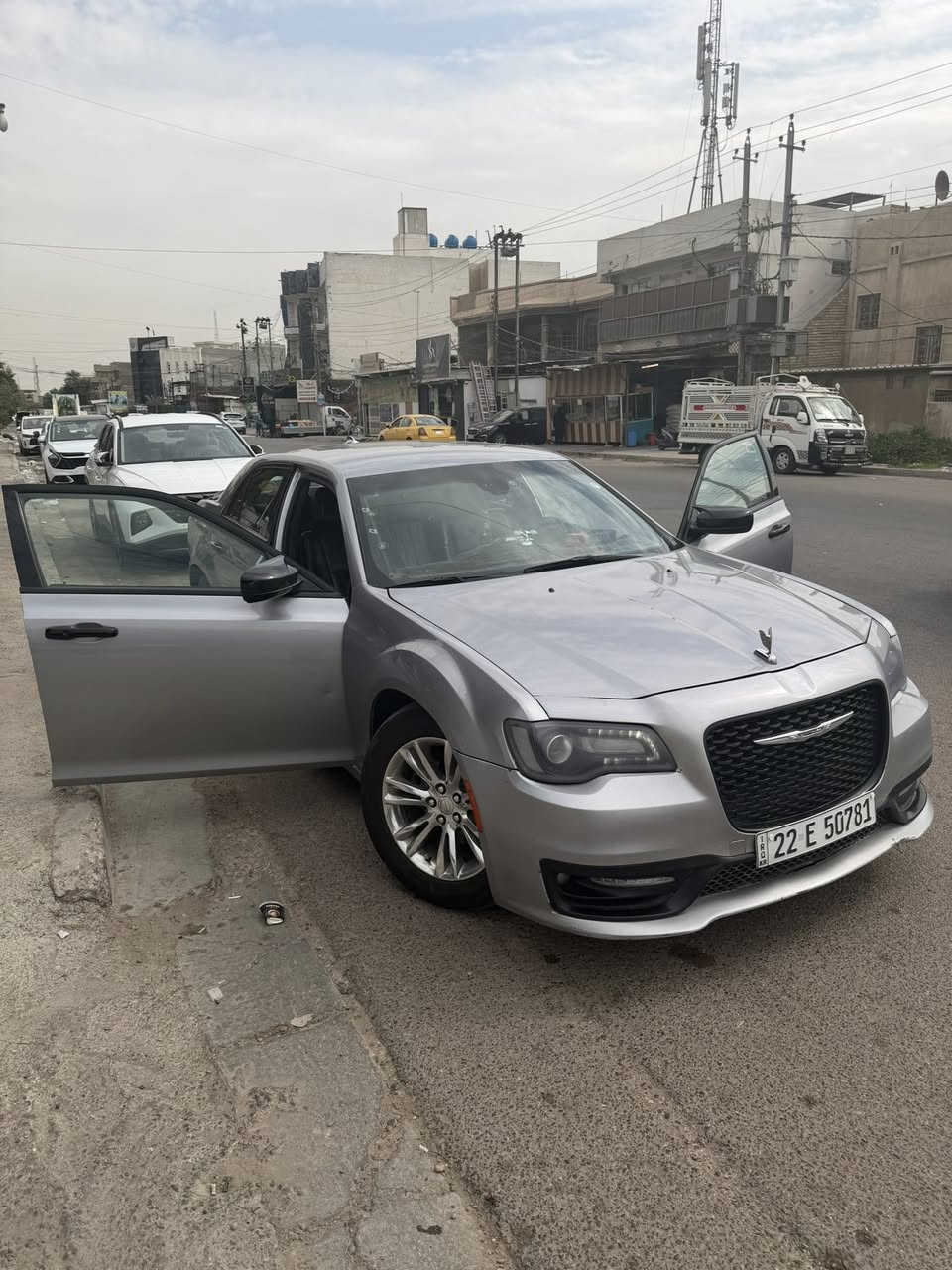 سلام عليكم .
اوباما موديل 2018
السيارة خير من الله 
كشنات جلد ✅
كشنات كهربائي امامي✅
بصمة تشغيل عن بعد ✅
بصمة ابواب✅
كير ماوس✅
شاشة كبيرة تدعم نضام الكاربلاي ونضام الاندرويد اوتو✅ 
ستيرن حركة كهربائية
كامرة خلفية دوارة✅ 
صور الحادث كما موضحة بل صور ✅

——————————-
السيارة فئة( s) 
للستفسار ***********
السعر$220
