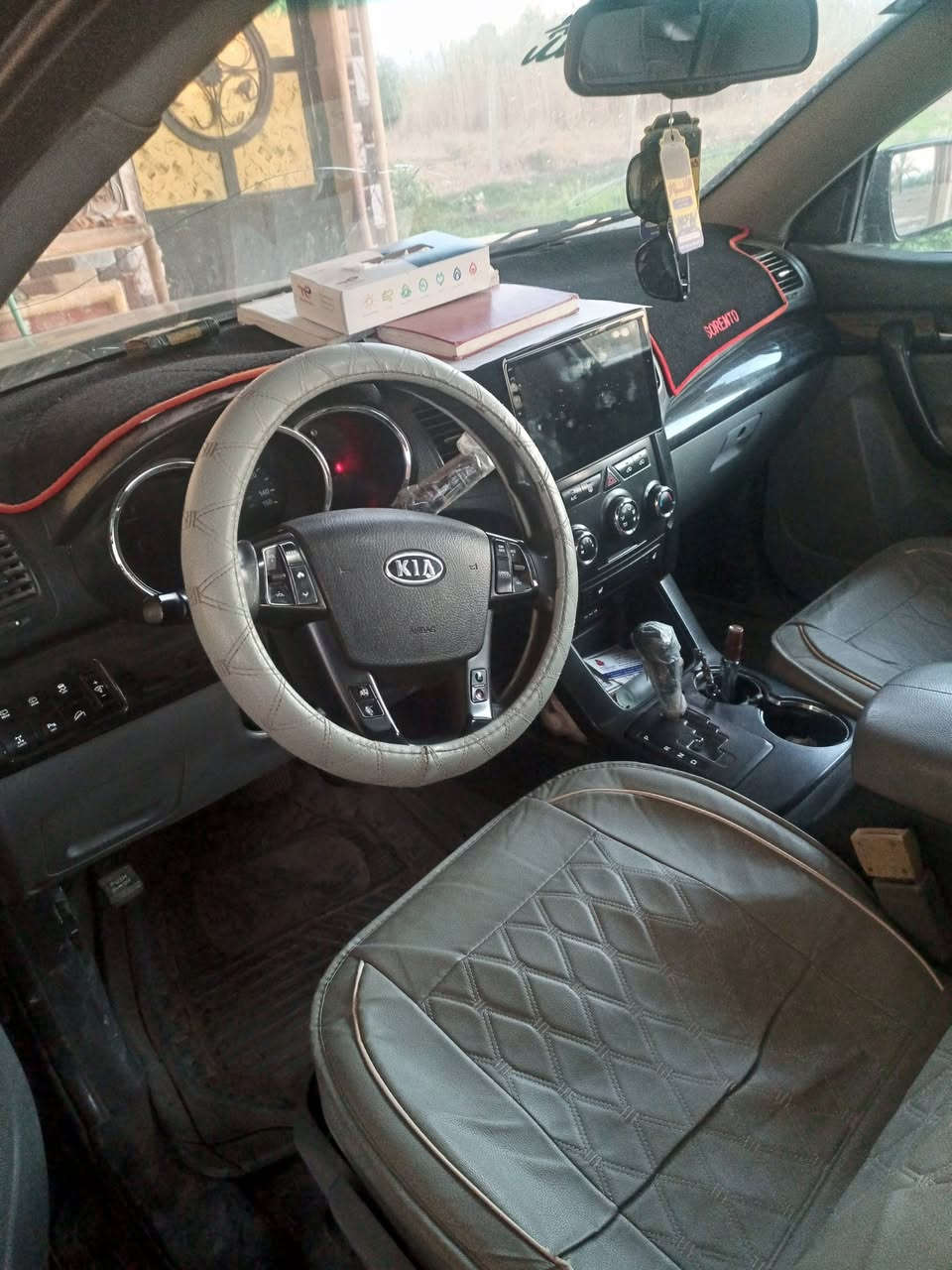 السلام عليكم 
سورنتو للبيع فقط 
الموديل 2012رقم بغداد 
حادثها مرفق ب السونار رش فقط بدون معجون امريكي سرقه جاملغ 
السعر 120وبيها مجال للشراي 
رقم الهاتف.***********
