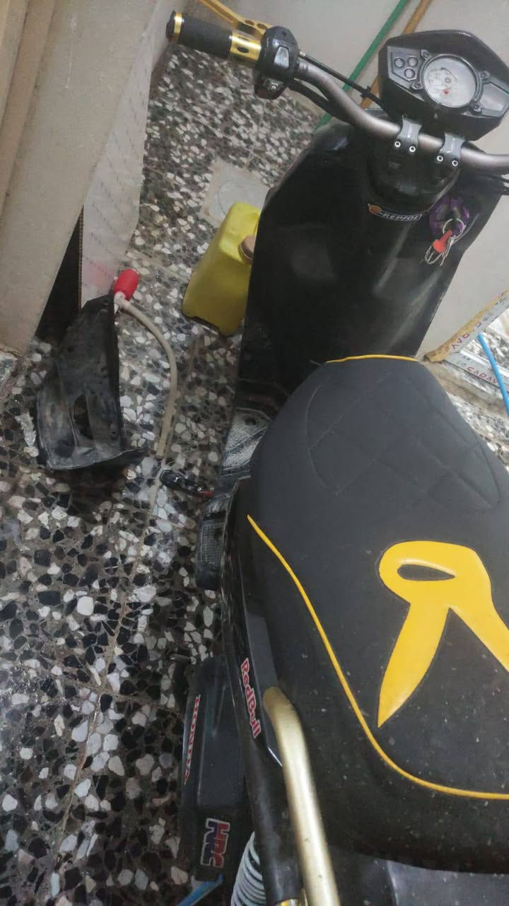 سلام عليكم دراجه سكنس  جبلي للبيع مزود نضافه٩٠٪ أو مراوس بشمعه أو لد.  ***********
