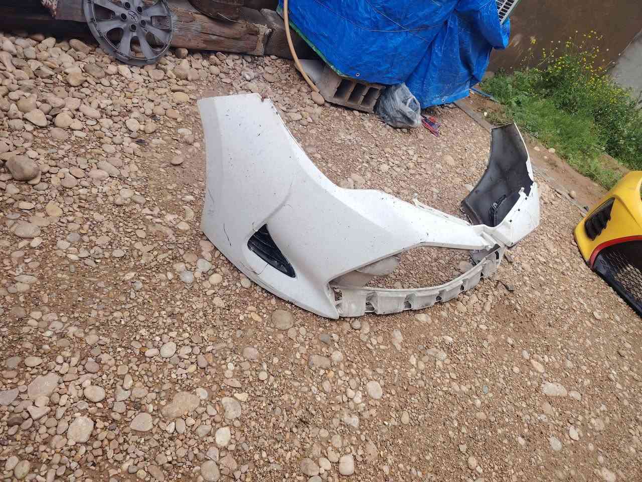 السلام عليكم ورحمة.... عندي غراض كورلا للبيع يرهم من17 الي 2019 بيهن بلادي وبيهن تجاري العنوان ديالى خانقين ***********
