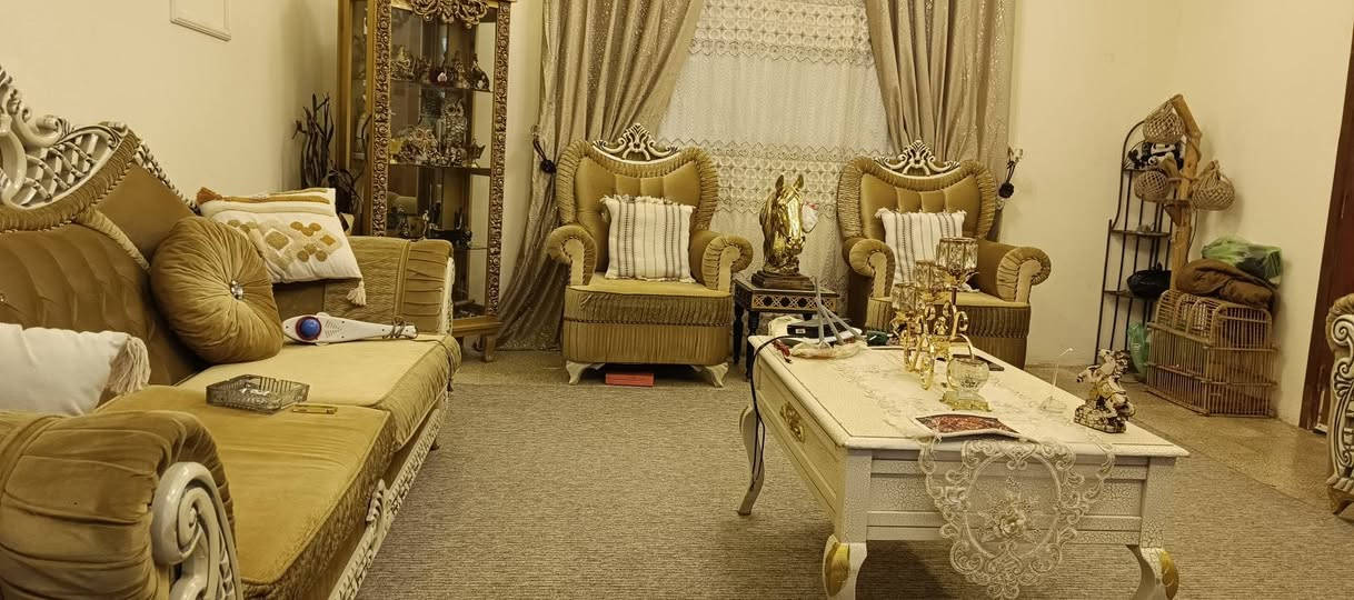 تخم تركي ماركه عشر مقاعد بدون ضرر سعره 750 وبيه مجال بسيط
***********
