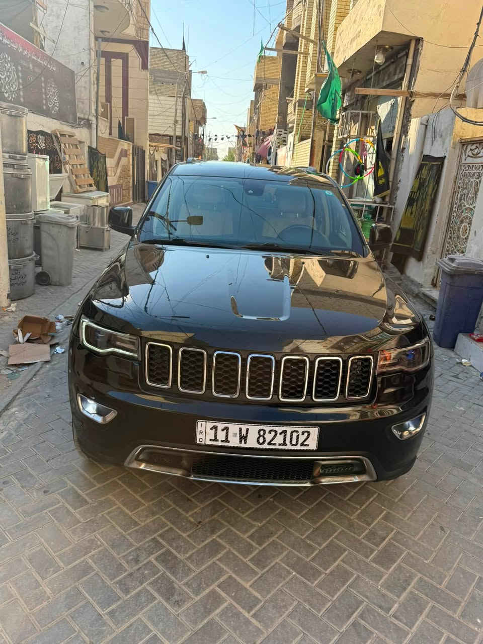 جيب موديل 14 خليجي  بيها بابتين مبدلات وجاملغ صبغ وقبق الجنطه بانزين كله عادي سياره فور ويل شفتات ستيرن داش كام شادلها  فتحه تبريد ثلج رقم بغداد بسمي 
سعر 160 وبيها مجال قليل لل الاستفسار ***********
