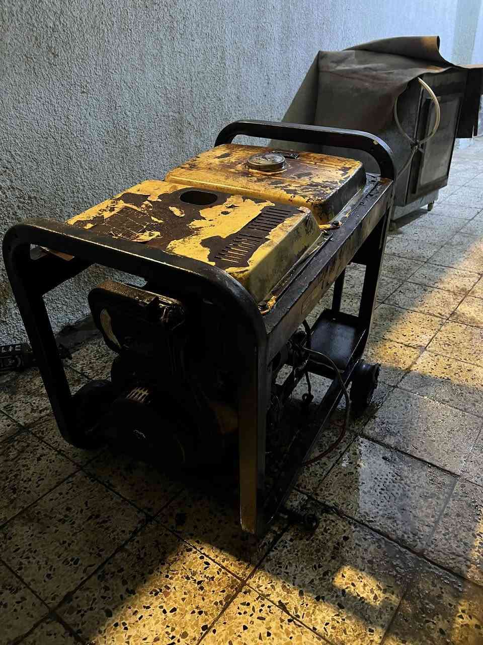 مولده للبيع مستعجل عليه كاز شغاله ***********
