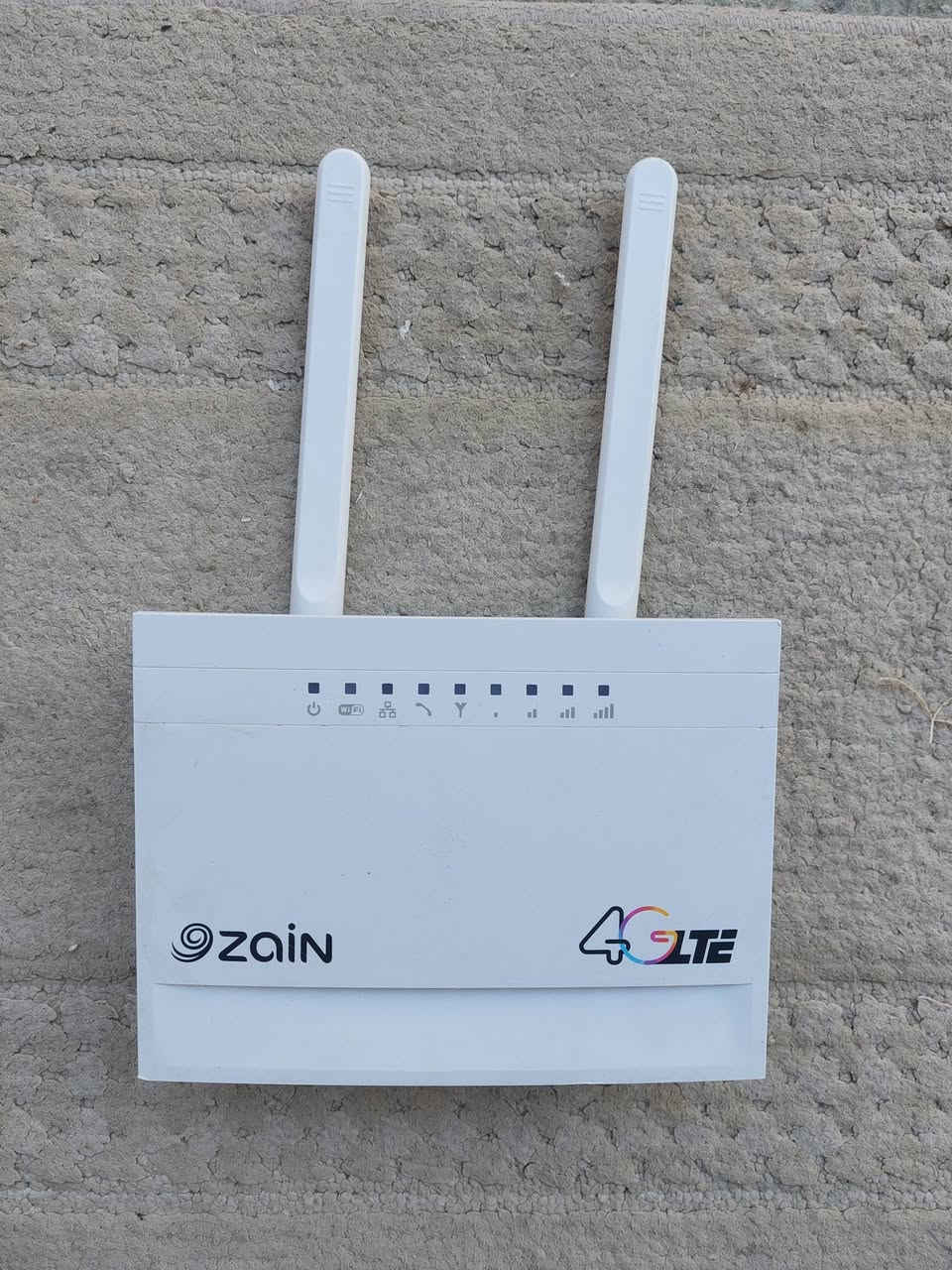 ‏راوتر زين فاي الجيل الثاني مستخدم شهرين فقط للبيع
‏يشتغل على أي خط مفعل بي نت . جيب اي خط و فعل بي نت وخلي بالراوتر يبث نت مباشر حاله حال الراوتر العادي .

‏سرعة عالية ويشتغل بدون كهرباء على يو بي إس لمدة 4 ساعات 
بي 4 منافذ للكيبلات تكدر تربط كامرات عليه و بلي مباشر

‏السعر 35 الف
وسعر الجديد بالسوك 100,000 مع الخط￼ 
سبب البيع اشتركت ضوئي
العنوان بغداد الكرخ 
***********
