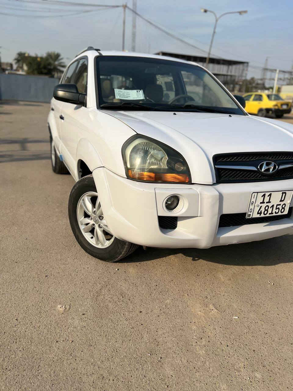 السلام عليكم 
توسان 2010 خليجي مكفوله سياره كفاله عامه من صبغ و بارد و تبديل دعاميات وكفرات بدون صبغ جديده سياره ونضيفه كلشش
من 2010 للأن على أيد وحده استعمال قليل ونضيف جداً جاهزه من كل نواحي مكينه 2000 دوش مكفوله كير وتبريد كفاله حداديه نضيفه رقم بغداد الجديد دولي بأسمي سياره هزه جديده 
تخم تاير جديد كتلوكات وجك واغراض الجك موجودات 
مكان السياره بغداد للاستفسار ***********
