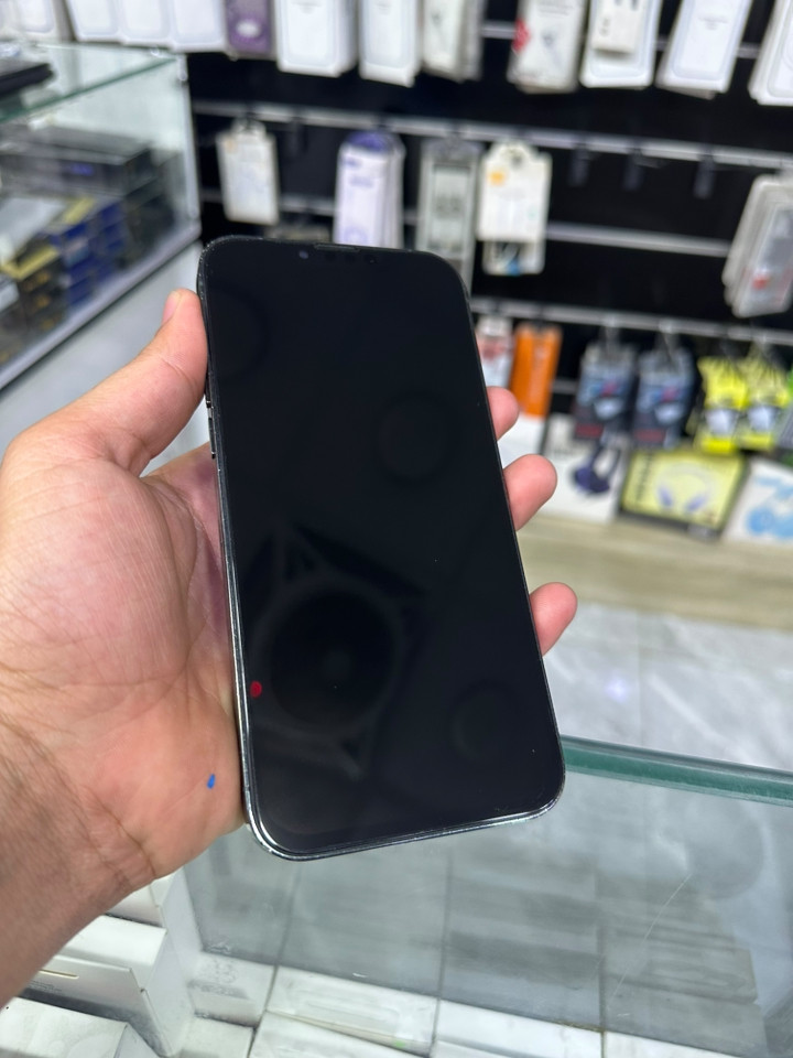 سلام عليكم
📱 للبيع آيفون 13 برو ماكس

🔹 الذاكرة: 256GB
🔹 البطارية: 82%
🔹 نظافة الشاصي: 100% 

✅ الجهاز كلش نظيف
✅ كلشي شغال:

* نت 📶
* صوت 🔊
* اتصال 📞
* كاميرات 📸

🔧 مبدل:

* شاشة نوعية كلش حلوه ومبدل كامره نوعيه حلوه اي خلل مابيها

🚫 ما بي أي خلل، جاهز للاستخدام

📍 المكان: بغداد – مدينة الصدر (قطاع ٢٣ بلورزدي
📞 للاستفسار: ***********

💰 السعر: 430قفله
