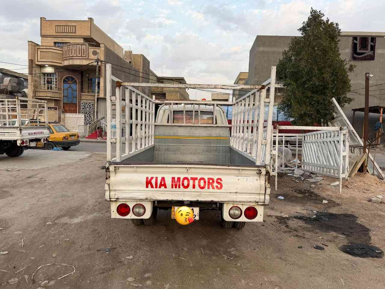 كيا حمل رقم انكليزي صلاح دين
موديل 2009قماره وربع بلاديه محرك 2700
سعر 75$ ***********
