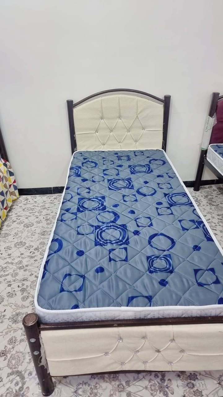 كنتور جديد صار اسبوع من مشتري تركي درجه اولى السعر 300 الف جرابي عداد 2 السعر 60 الوحدة دوشك عداد 2 طبي السعر 45 الواحد مكان طويريج ***********
