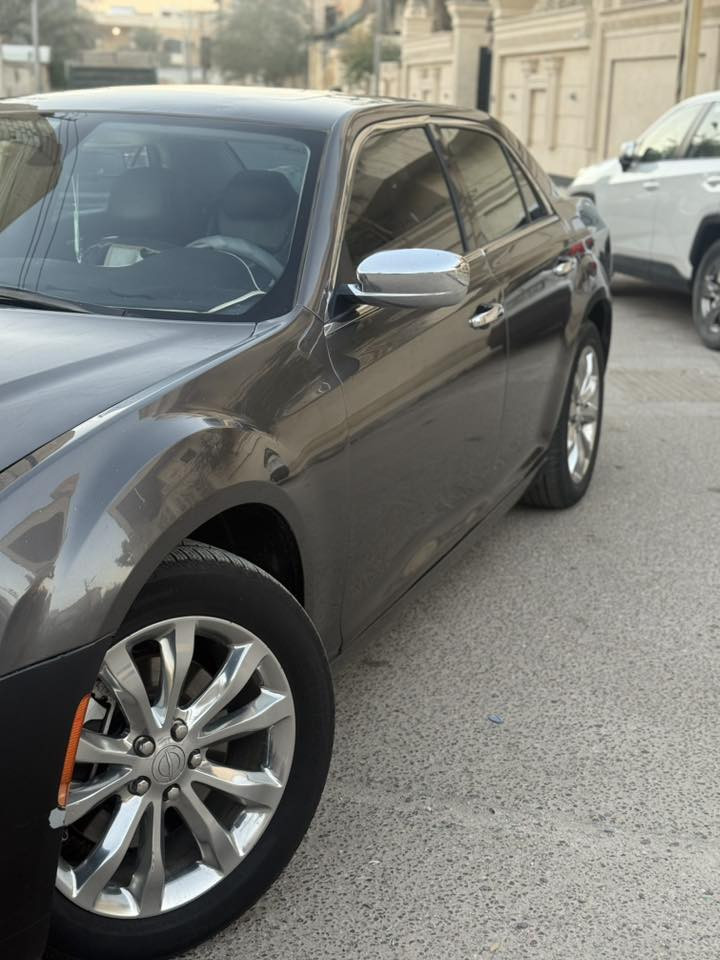 اااداااوااات ادااااوااات 
اوباما 2017 c300
لون فيلي 
سيااره مال جناي مثل مابينه بلصوره نضيفه السياره بشكل موطبيعي 
كصه جنطه 
كفاله كير مكينه عشائرياً
فتحه بانراما 
مكان السياره /البصره 
سعر 90$ وبيها مجال للشراي 
التواصل واتساب او ماسنجر
***********
