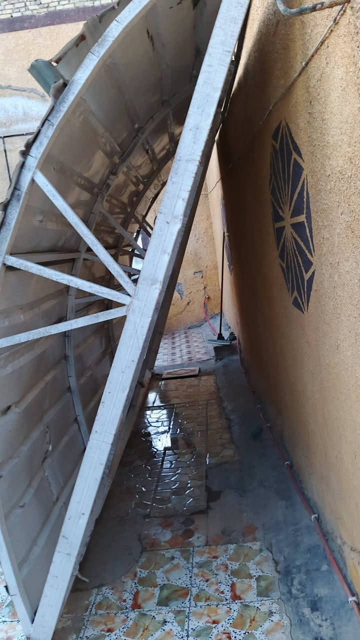 سقيفا للبيع طولها سبعة ونص العرض مترين وستين
مكاني بلحمزة الغربي 

***********
