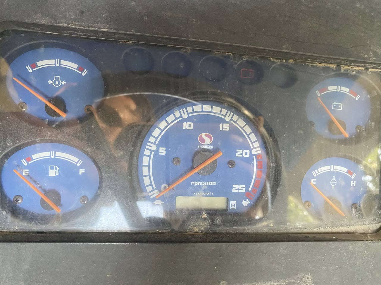 تركتر هندي موديل 15منفيس جاهزة بدون نقص  *********** مكاني اليوسفية
