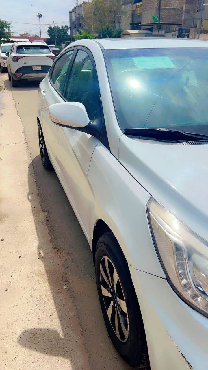 السلام عليكم للبيع اكسنت موديل 2017 محرك 1600 مكفول السيارة مكفولة ماعدا بارد كد شبر كيره atجديد من الشركة الهندسية ماشية 84كيلو  مكانه بغداد البنوك سعرها 118 وبيها مجال وسونارها موجود للتواصل ***********
