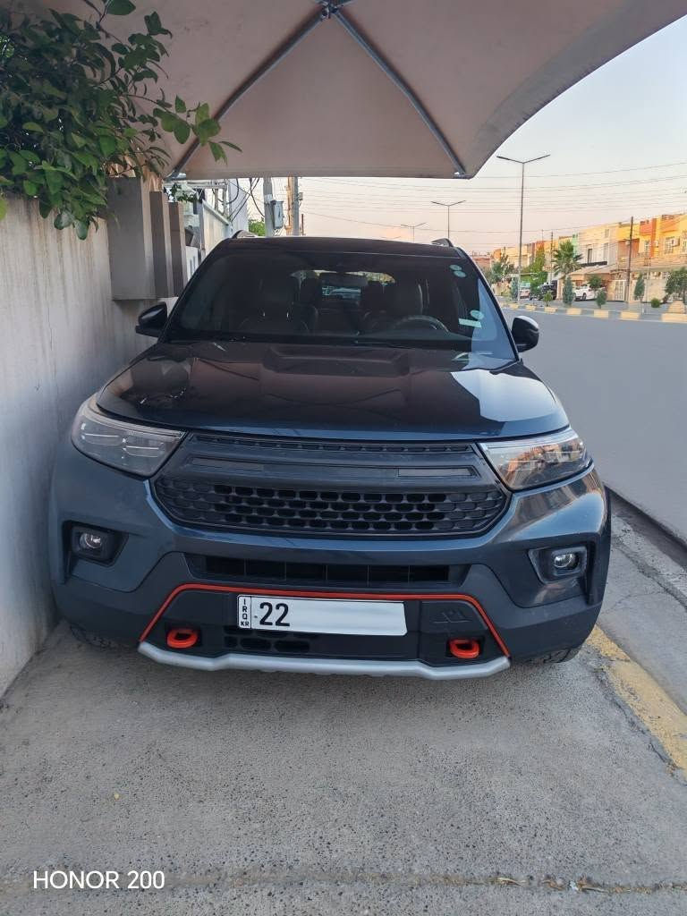 فول واحد على واحد
خمس كامرات محيطية
 رادارات ٣٦٠ درجة
بانوراما
شفتات بالستيرن
كشنات جلد لونين وكهرباء وتدفئه بالكشنات و VIP
دبل اكسل
صندوق شفط كهرباء
كلش هواية مواصفات بيها مواصفات التمبر لاين معروفه 
السيارة كلش حلوه ماشية ٤٤ الف حادثها جاملغ صبغ وربع الباب وشبر تعديل بارد وكلها بشرط الفحص
السعر 260 وبيها مجال بسيط
للاستفسار اكثر الاتصال *********** أربيل, العراق
