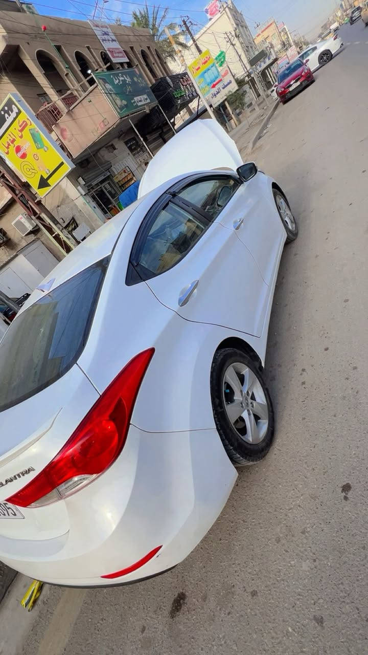 النترا هوندي 2013 خليجي فول مواصفات
السيارة خير من الله 
صدر خلفي وامامي كله جديد
حتى التايرات جديده
كفاله مكينه وكير
رقم بغداد انكليزي بأسمي 
تحويل مباشر ثاني يوم 
مكاني بغداد - الزعفرانية 
السعر 120 وبيها مجال 
السياره برغي ما تفتح بيها
رقم الهاتف : ***********
