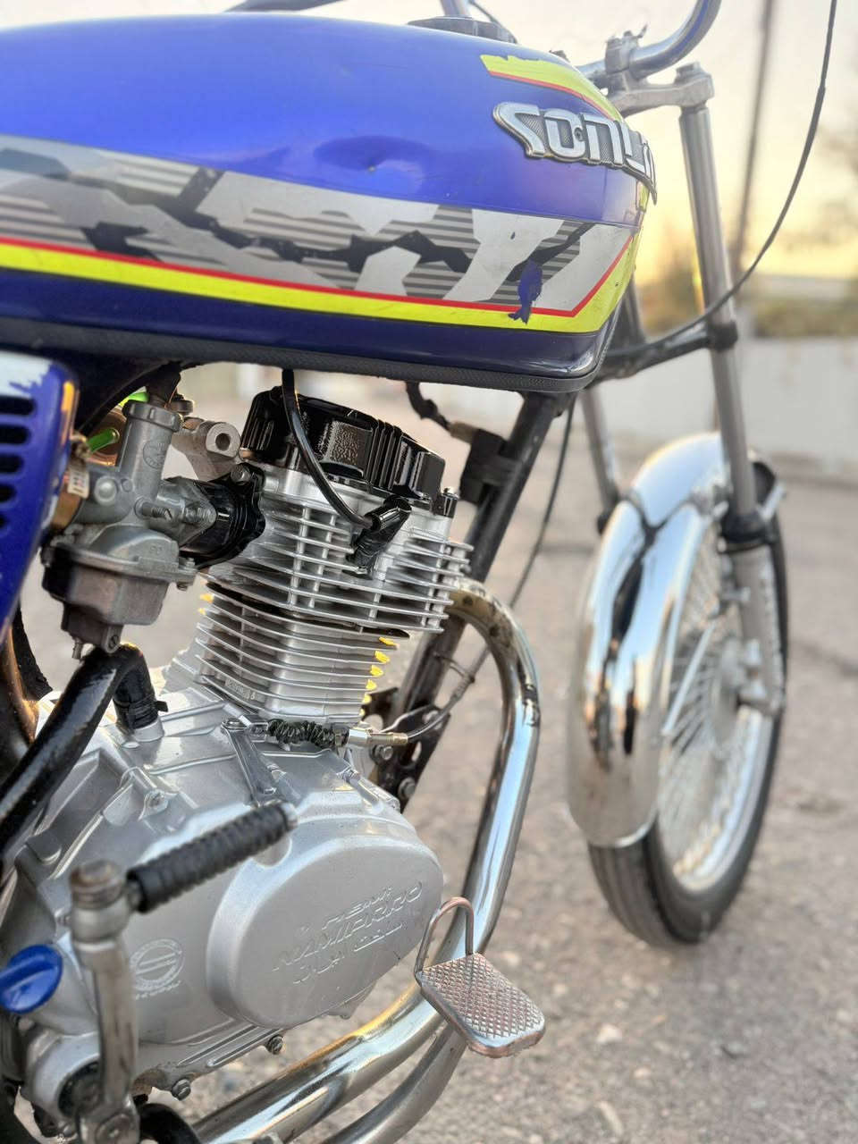 دراجه حلوه ومرتبه محرك نضيف كدام عينك فول نشاط تايرات جدد وياله جدد لا صرف ولا بخار بلشرط سعر 300الف بي مجال شراي طب هاص او انتصل ***********
