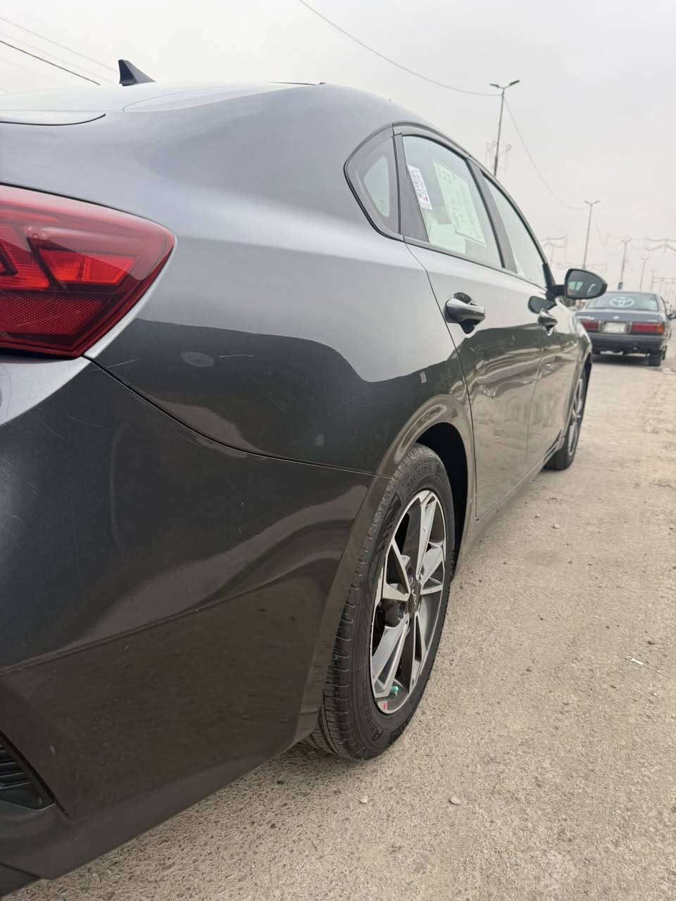 فورتي 2023 بيه صبغ بنيد وجاملغ والباقي مكفول سونار وصور الحادث مرفقه داخل عسلي مواصفات
تحديد مسار 
قياده ذاتيه 
كروز سرعه 
شاشه كأمره دوراه
ماشيه 40 الف 
تخم تاير قبل يومين شادهم 
مكينه 2000 دوش بلاديه مامفتوحه 
صدر بلادي 
الرقم الجديد باسمي 
مكان السياره بغداد بلديات 
*********** السعر مناسب
