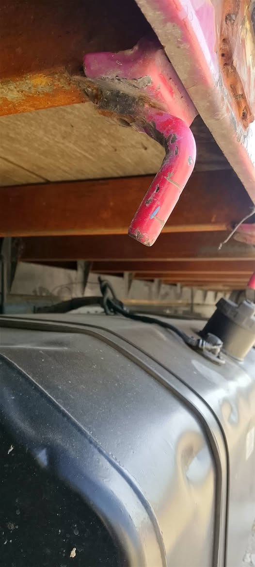 بدي البيع 6وربع 80 عنوان بغداد جسر ديالى ***********
