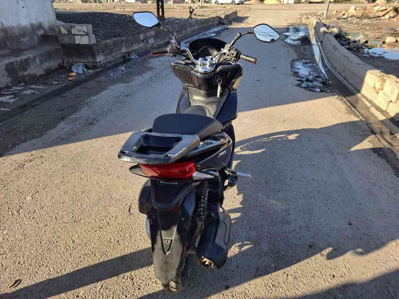 دراجه PCX  مكفولة محرك بجيس السعر 12 ورقة للاستفسار ***********
