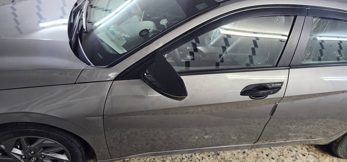 اخوان النترا ٢٤ وارد امريكي الحادث كلش حلو
اقرة كل التفاصيل مذكورة

الحادث والسونار مرفقات بالمنشور 
بدون ايرباك بدون تبديل بدون صبغ

رقم بغداد حرة بأسمي سنوية وهزة جدد

السيارة جدا نضيفة (ماشية ٤٦ الف كيلووو وليس ميل)

المواصفات (شاشة متصلة ديجتال _بصمة بيبان _ بصمة تشغيل _ بصمة صندوق _ تبريد بيانو _ لد نهاري _ زينون بلادي _ رادار امامي وحساسات امامي جانبي بالمري _كاميرا خلفية _ مثبت سرعة _ تحديد مسار  _ لد دشبول متغير)

السيارة شادلهة كت كامل مثل ما مبين بالصور

الحادث فقط بوارد وتكحيلات جدا بسيطة  بدون ايرباك بدون تبديل بدون صبغ بدون دواخل بجم كبس صندوك كبس البنيد كلشي مابي اصبع بارد ويجوز اقل 

السعر ١٦٩ ورقة بيهة مجال بسيط 

رقمي ***********
