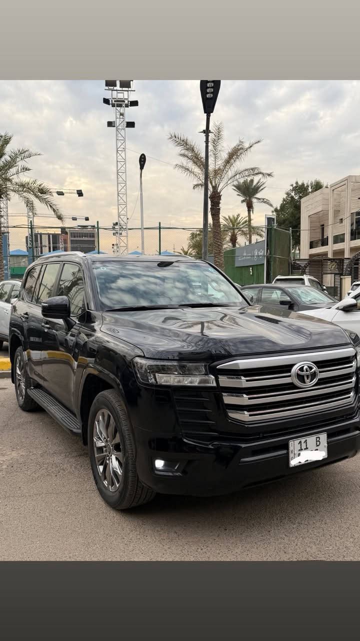 لاندكروز 2022  ساز تطبيق باب اول
ملاحضه : السياره مغلفه PPF ضمان من زيرو

مكفوله من الضربه  والصبغ والبارد 

 جديده جدا وما تصرف عليها ايشي وداخلة صيانة كاملة بساز قبل ايام كلشي جديد بيها حتى دهن وكالة  

 وبالخير على الياخذها 

محرك ٦ سلندر  ٤٠٠٠

كير محرك  مكفولات

كامره بلاديه

طفايه  بالصدر

حساسات امامي خلفي

زراك لايت 

ترحيب   شاشه 

غرفتها جديده جلد + مغلفة فوكاها يعني الجوه جديد 📍

تحكمات جهتين

اناره محيطيه داخله وخارجيه

علامه لاندكروز بالابواب

فرشات وعده وكتلوكات بلاديه مال شركه 

فتحه  بصمه 

صدر امامي خلفي جديد 

تخم تاير وباتري جديد 

رقم بغداد باسمي 

تحويل ثاني يوم بغداد

هزه جديده والارقام الانكليزيه الجديده

مكاني بغداد الحارثية

للاستفسار: *********** 

               .             .
