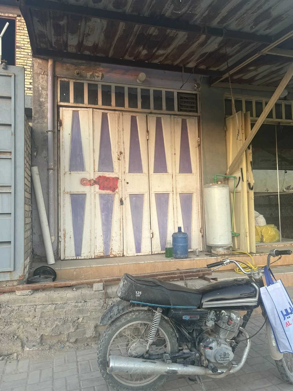 محل لإيجار رقم ***********
