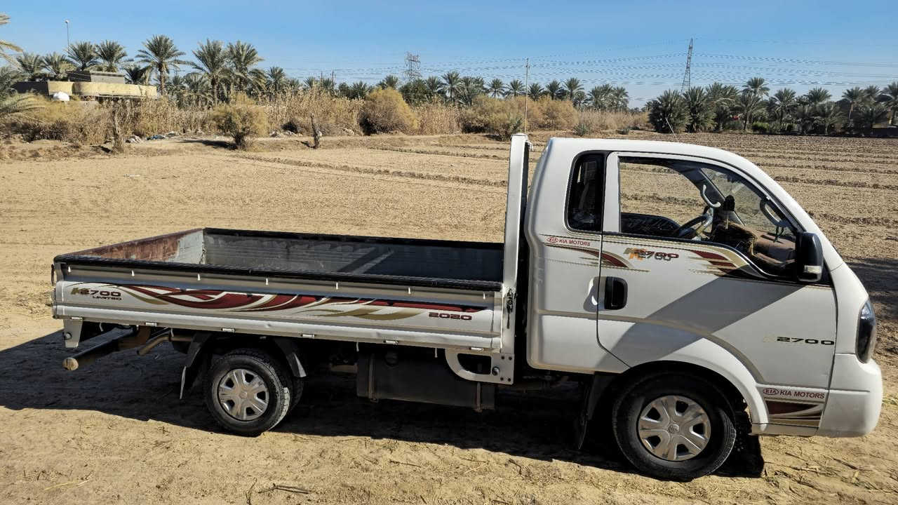 🚗 للبيع كيا بنكو موديل 2020
مكفولة كفالة عامة ✔️
رقم دولي ✔️
سنوية مجددة لحد 2030 ✔️
ماشية 170 ألف
السعر 127 ورقة وبيه مجال 
الفحص بأي مكان
📍 بابل – مهناوية
📞 ***********
