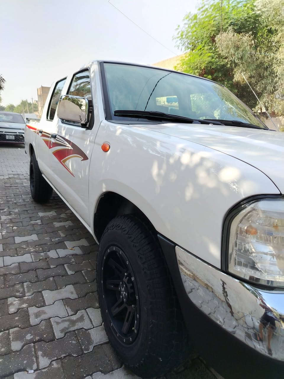 السلام عليكم  اللبيع بيكم نيسان شبوط موديل 2013 الرقم اربيل كير ومكينه بلدي بيها فقط اربع قطعه صبغ السعر 130 وبيها مجال الرقم ***********
