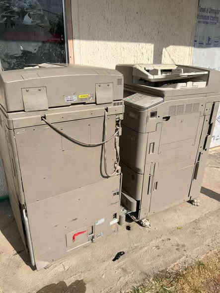 السلام عليكم
للبيع اجهزة استنساخ عدد 2
نوع الجهاز. كانون 
سرعة الجهاز. 65
الاستعمال قليل جدا 
النظافة 90/100
للاستفسار اكثر الاتصال على الرقم. ‏‪***********‬‏
