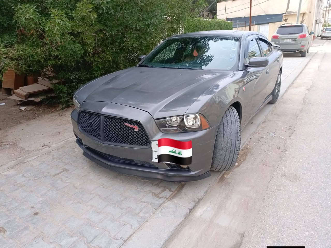 السلام عليكم جارجر 2014اصل اصل
كصه جنطه شغل باجات
متومه شمالي االماني 
واجهه من المرور شرط شرط الحاسبه 
مكينه 8   وياله كروم اصلي حجم19 سعره 6 اوراق
 المرغوب مكينه وكير وحاديه واتخم تاير كله جديد 
تبريد تئدفه 
مسجل9سماعات تحكم بلستيرن
كشنات كهربائي منضومة زنون نهار ب200الاف شاده 
سياره اذا بيه نقص اني اتحمله 
السعر 45وبيه مجال للشراي أو مراوس محتاج فرق لاستفسار ‪***********
