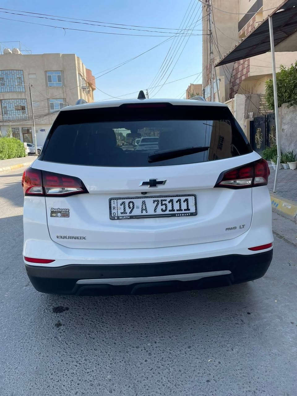 كوينكس ٢٠٢٢ LT فول مواصفات
لون ابيض رقم كربلاء بسمي
حادثها باب خلفي بارد شبر 
باب السائق حار شبر 
الجاملغ الامامي بارد شبر 
السياره بلاديه كولها اي شي ممبدل بيها 
السعر ١٦٣ وبيها مجال بصيط

***********
