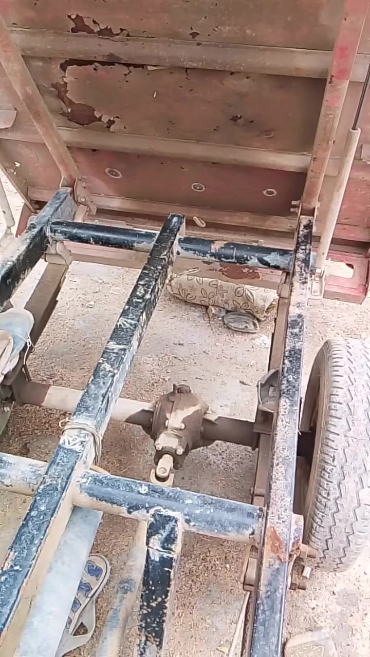 السلام عليكم للبيع تي ار سعر 550 العنوان بالعماره بالمايزليه رقم الهاتف بالواتساب ***********
